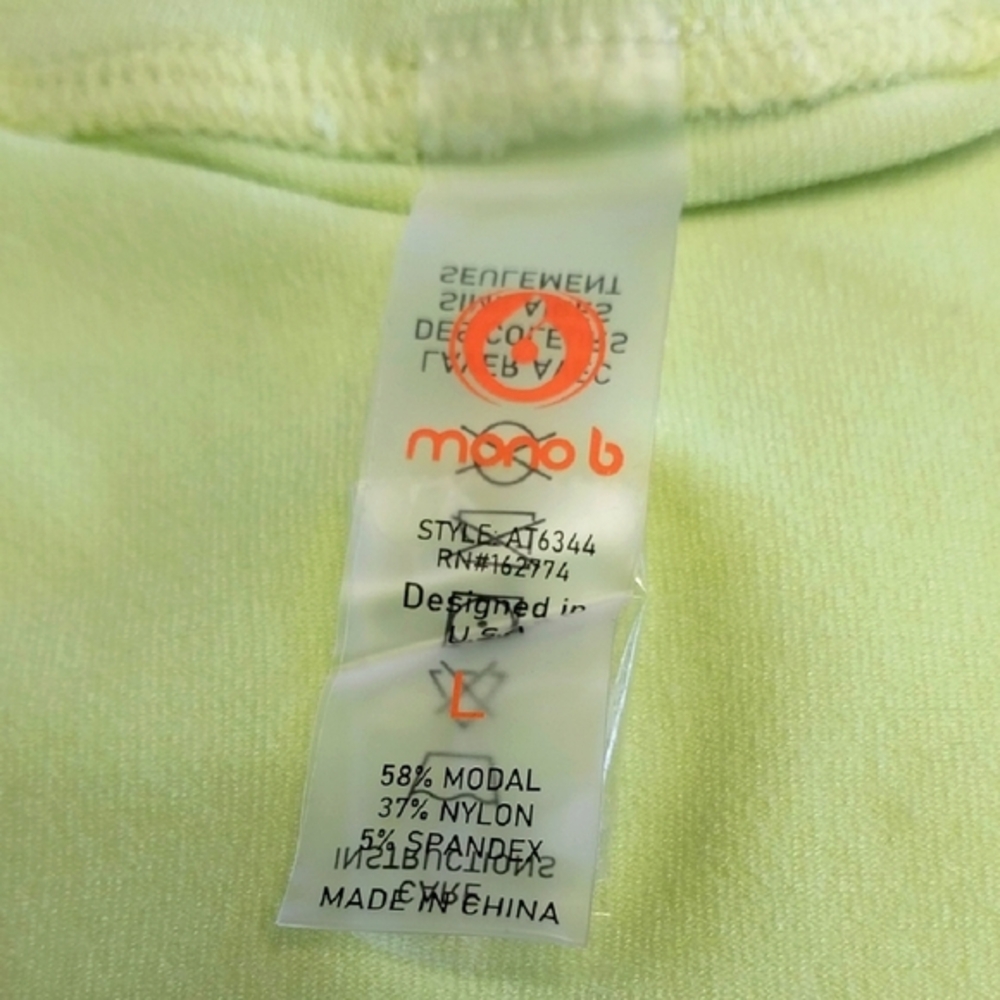 Mono B NWT Women's Fitted Short Sleeve‎ Athletic T-Shirt Sz Medium Dusty Lime - Picture 2 of 7